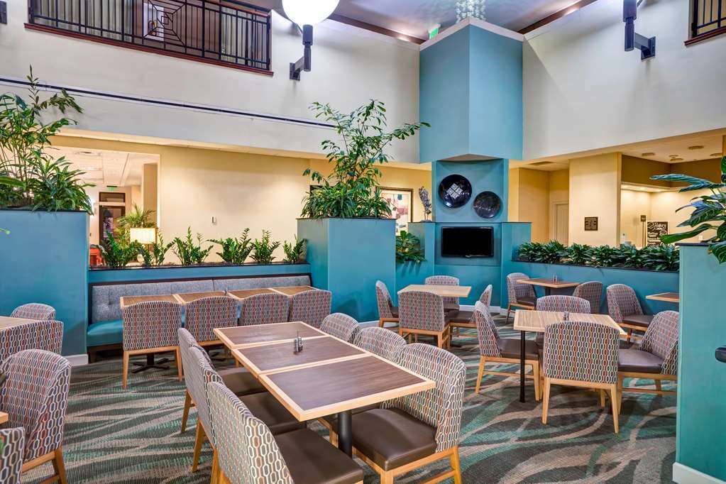 Hotel Homewood By Hilton Sudbury